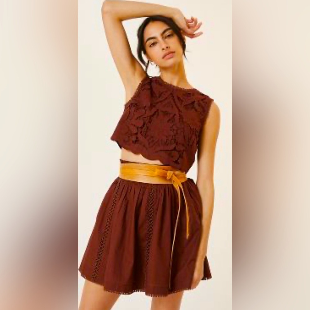 Anthropologie set of lace shell top and skirt. Size XS. Excellent condition!